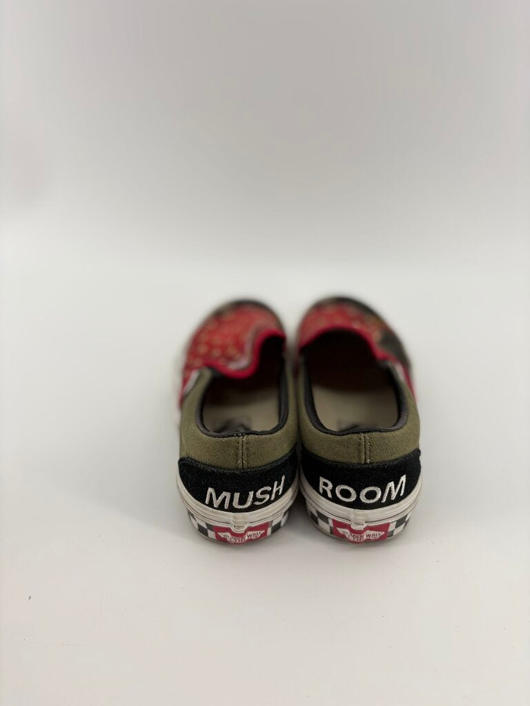Mushroom slip on