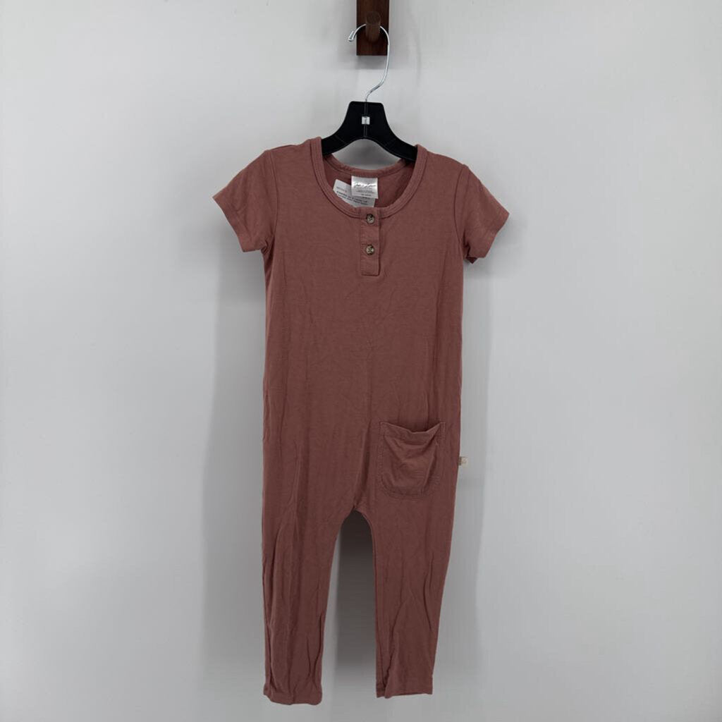 Short sleeve