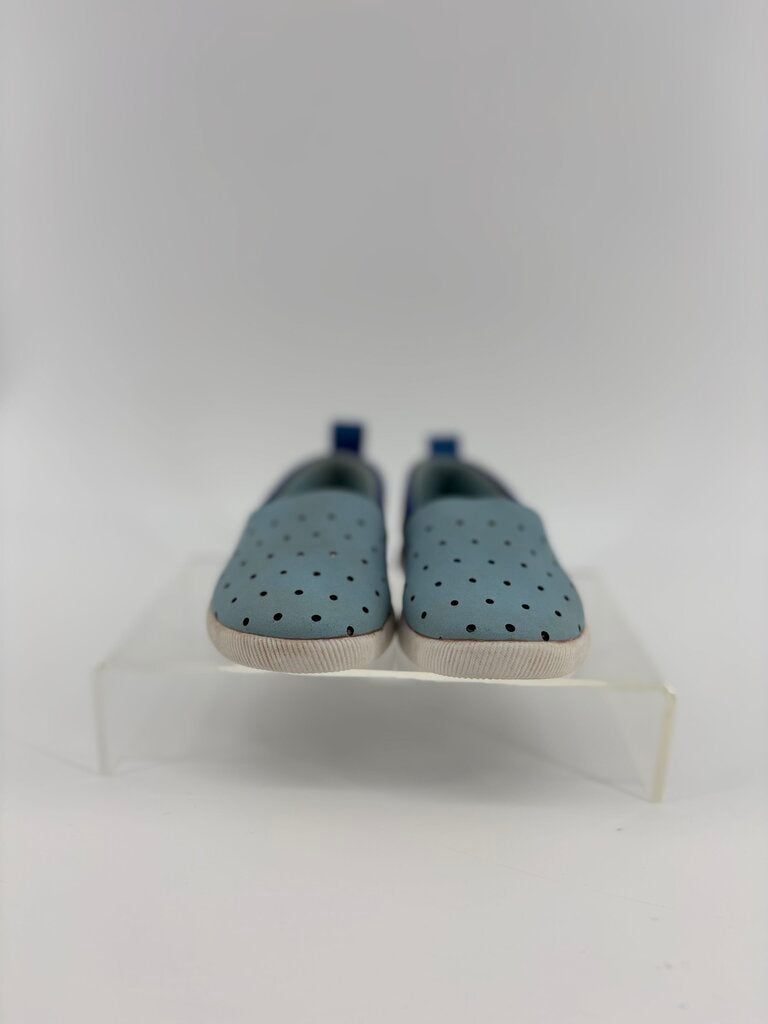 *LR* Slip on