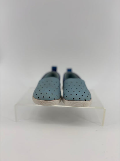 *LR* Slip on