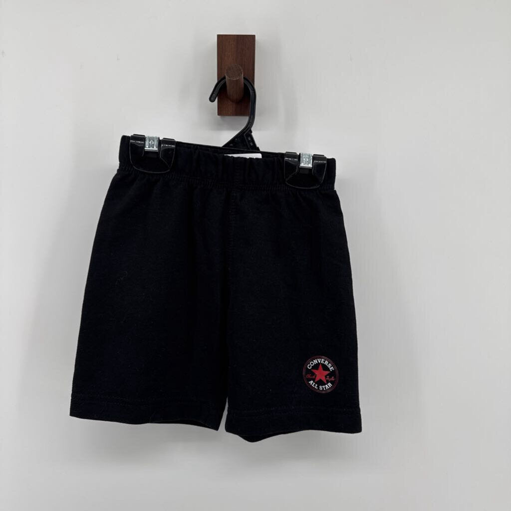 Converse shorts & t-shirt