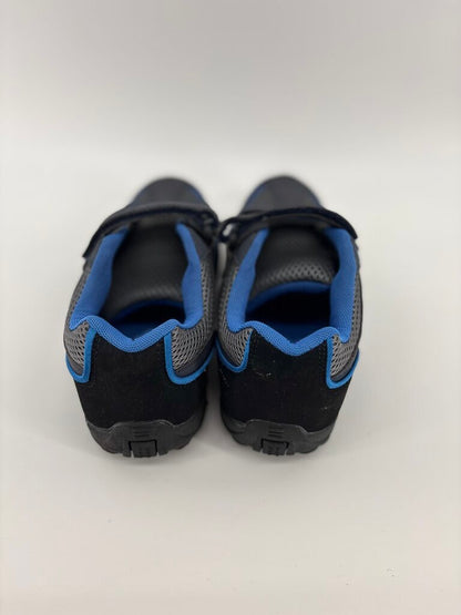 2 velcro straps, mesh, black and blue details