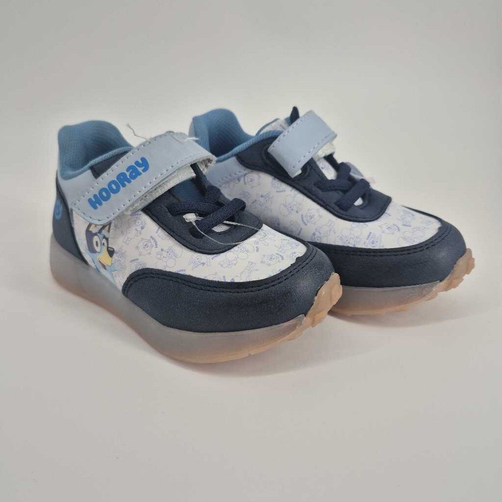 NWT light on, blue