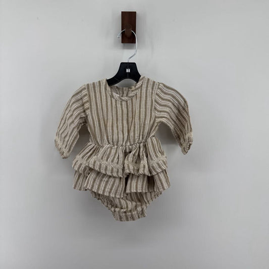 Striped, frills bottom