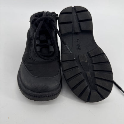 lace up canvas boot