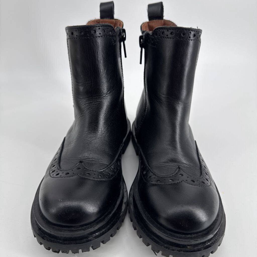 High top Chelsea boot