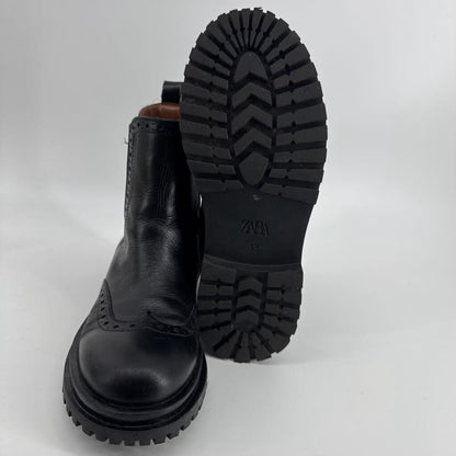 High top Chelsea boot