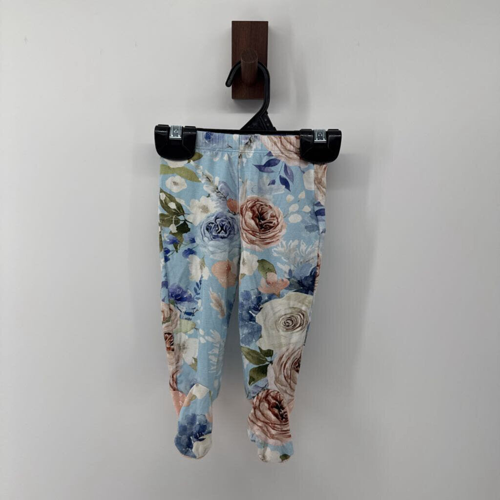 Flowers. Top and Pants