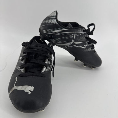 Soccer cleats