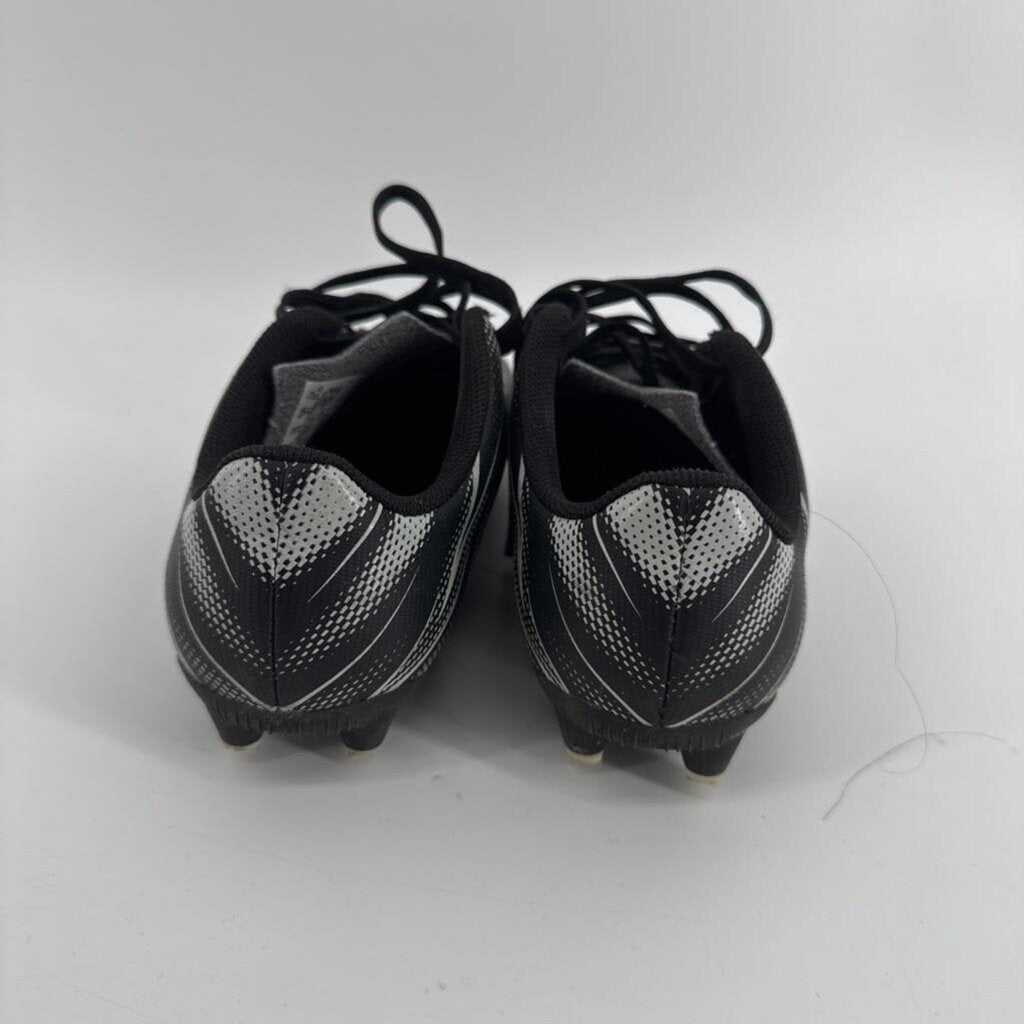 Soccer cleats