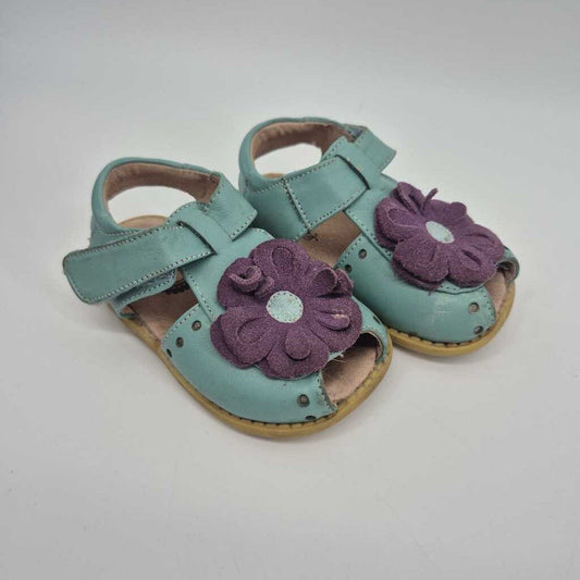 leather sandals