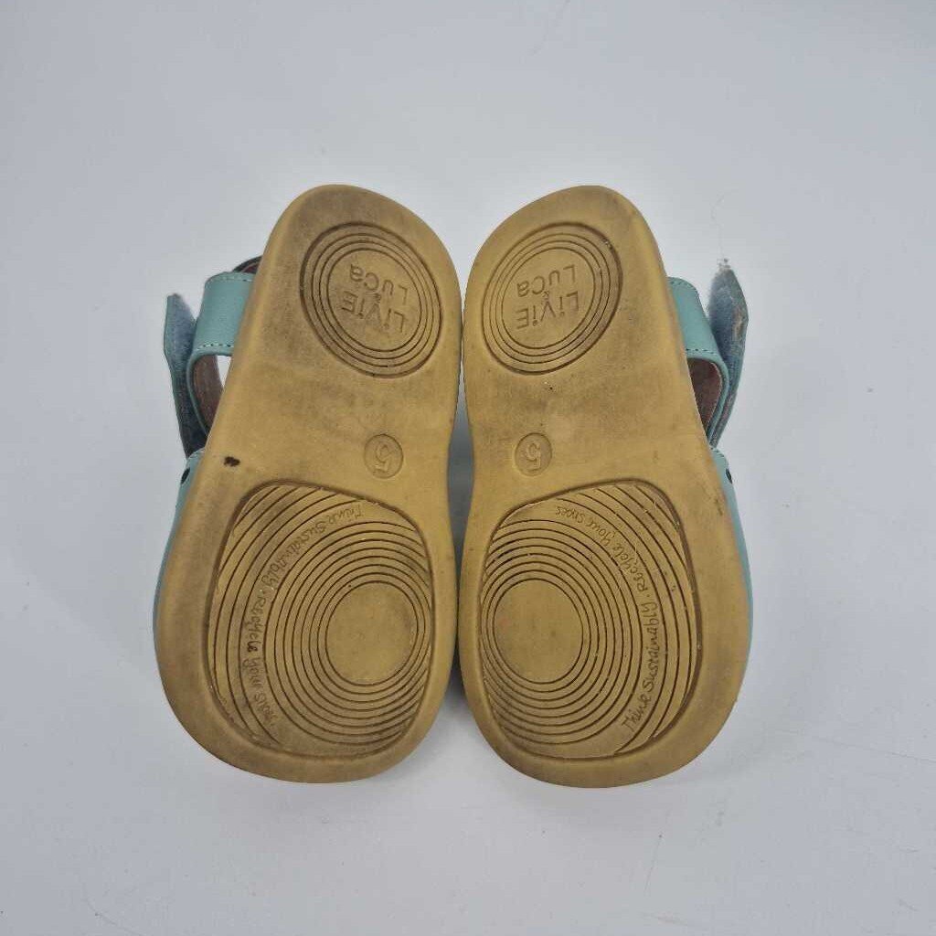 leather sandals