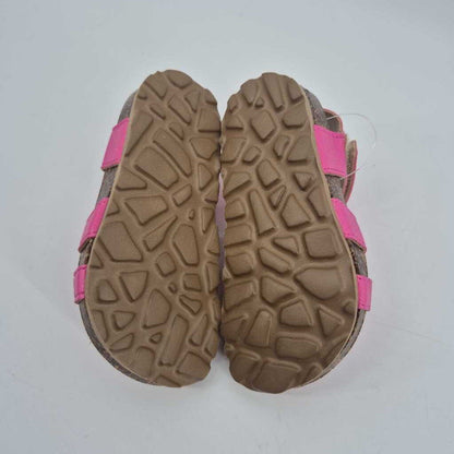 NWT flower toe strap sandals