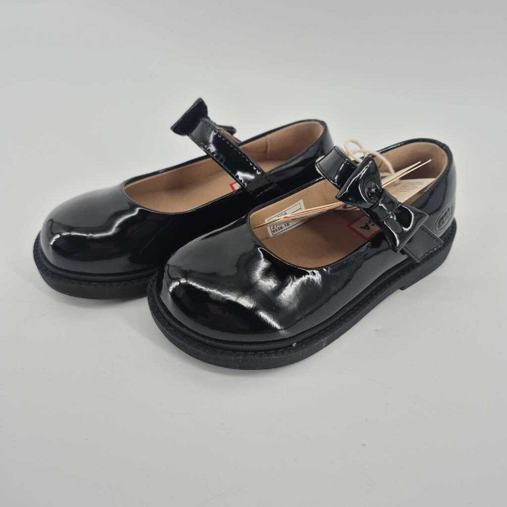 *Tags On* Mary Janes