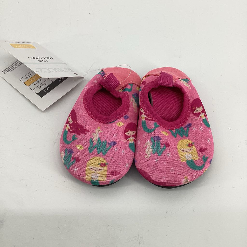 Tags on, water shoes, mermaids