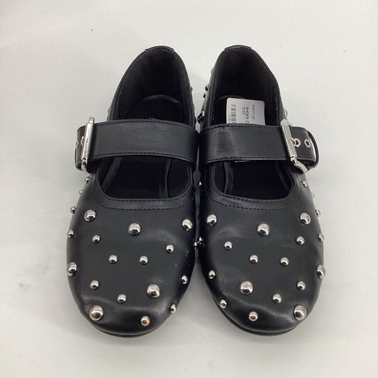 stud flats