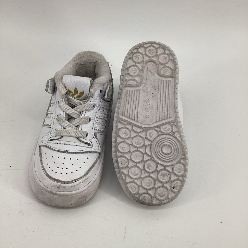 Elastic laces