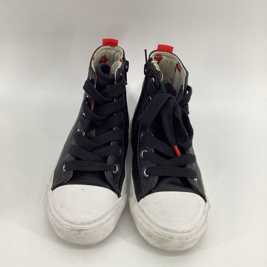 The rolling stone, high top