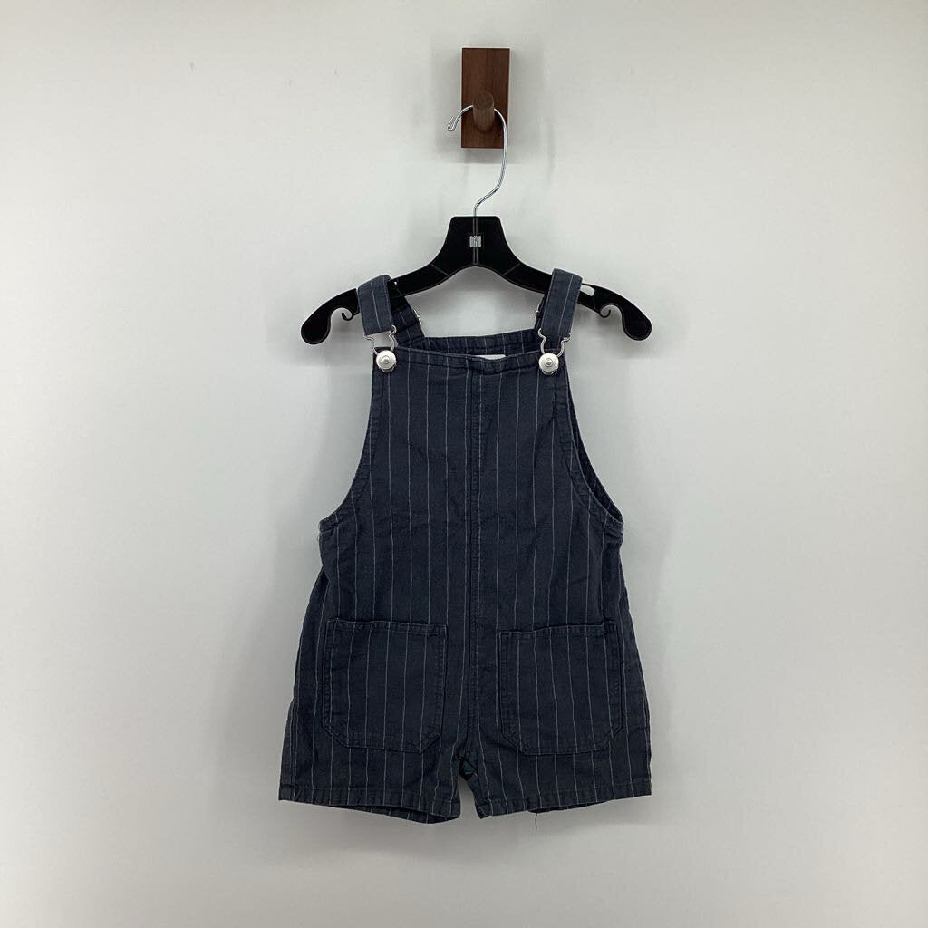 White lines, short bib overall