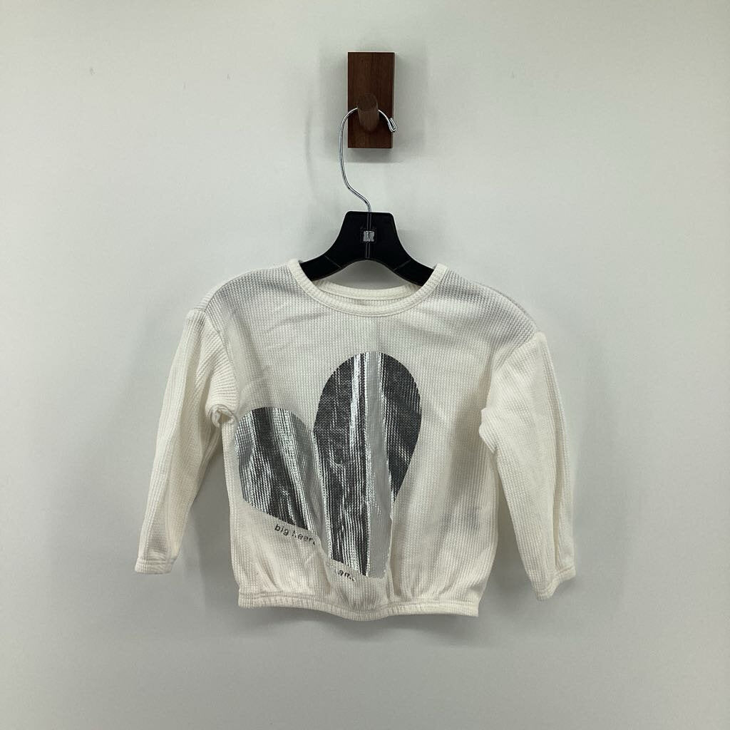 Tags on, heart long sleeve