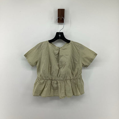bow in top, fluffy skirt