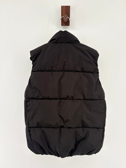 zip up puffer vest