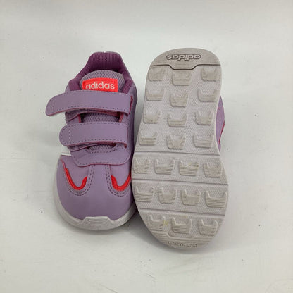 Runners, velcro straps