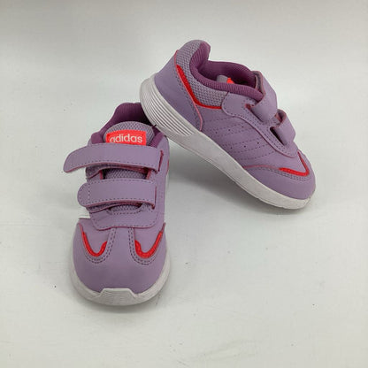 Runners, velcro straps