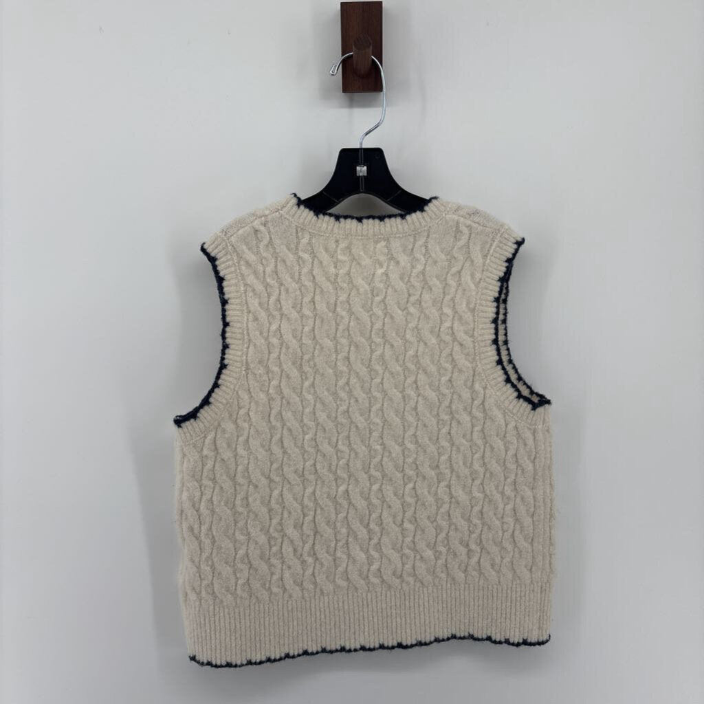 Cable knit, sleeveless