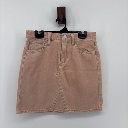 Tags on, skirt