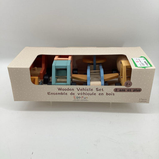 BNIB Wooden vehicle set