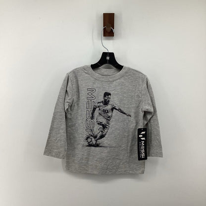 Tags on, Messi playing soccer