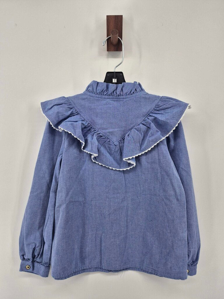Ruffle neck, gold buttons