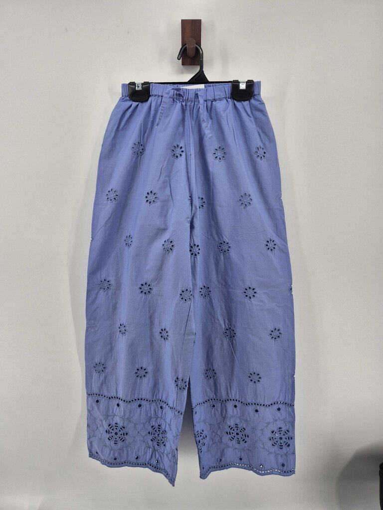 Eyelet, short sleeve