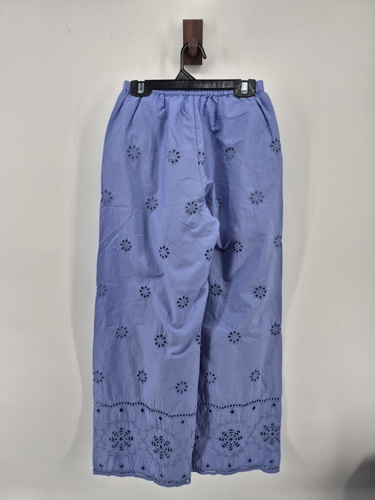 Eyelet, short sleeve