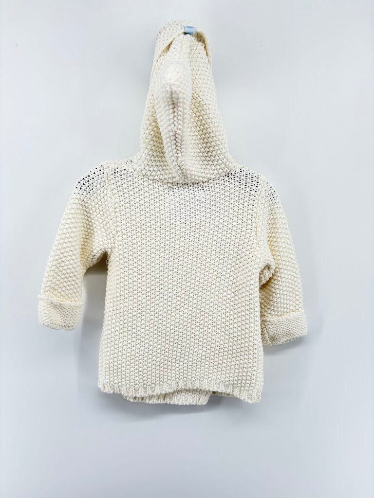 knit hoodie with wooden buttons