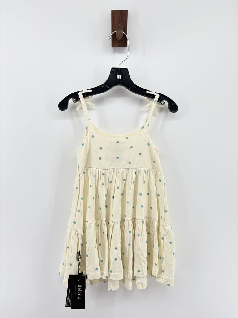 Tags on, shoulder tie, polka dots