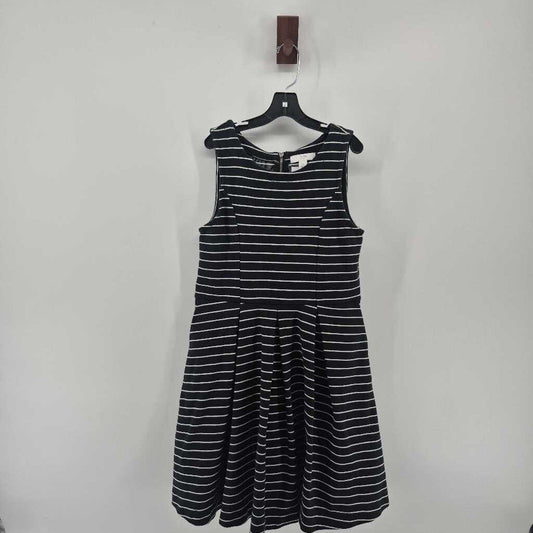 sleeveless pleated dress