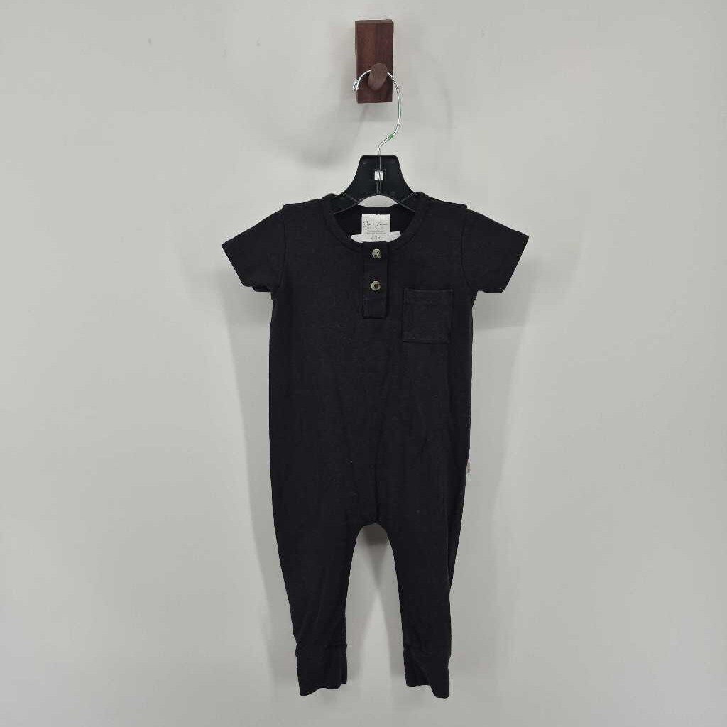 short sleeve henley with pocket