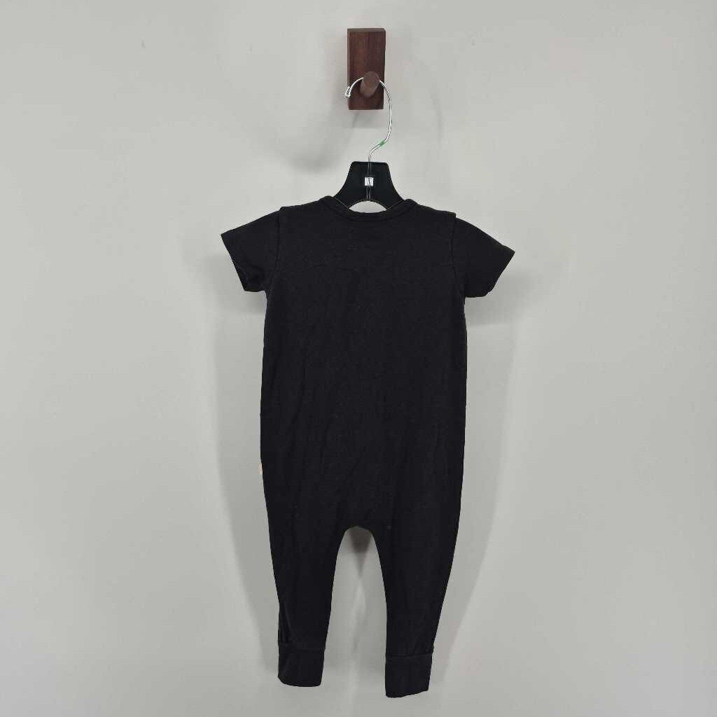 short sleeve henley with pocket
