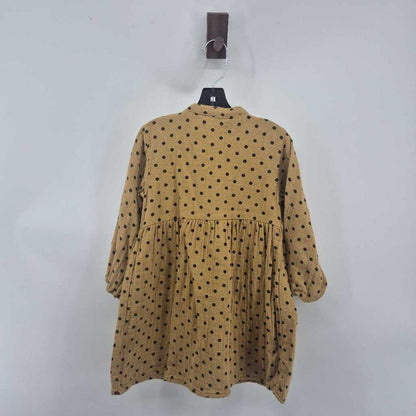 *LR* Long sleeve, black polka dots
