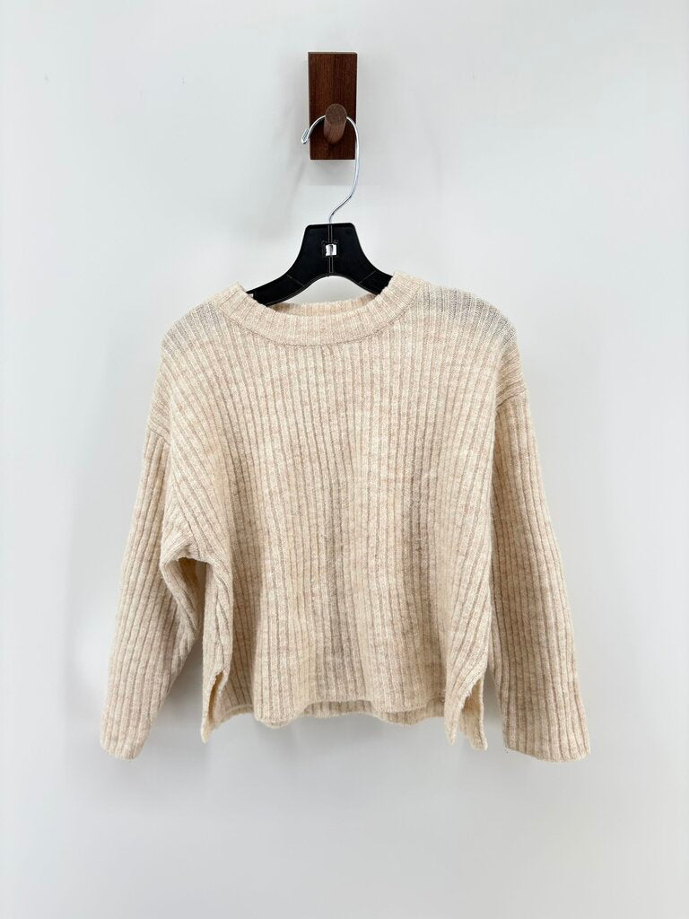 ribbed crew neck
