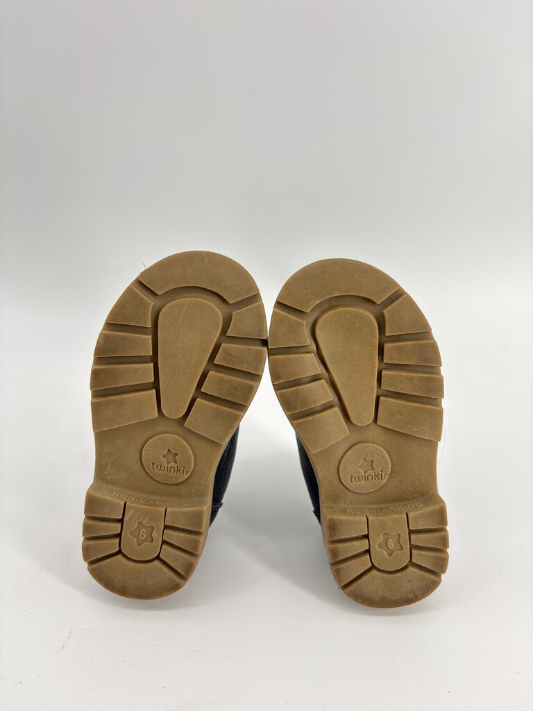 Twinkie casual dress shoe