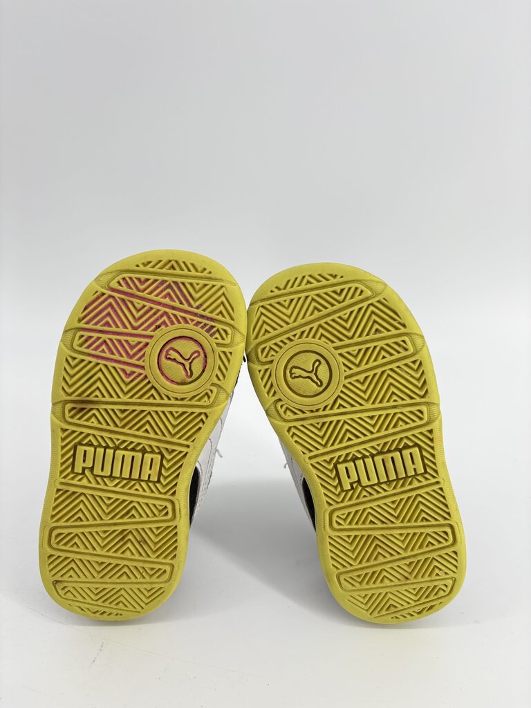 velcro straps puma sneaker