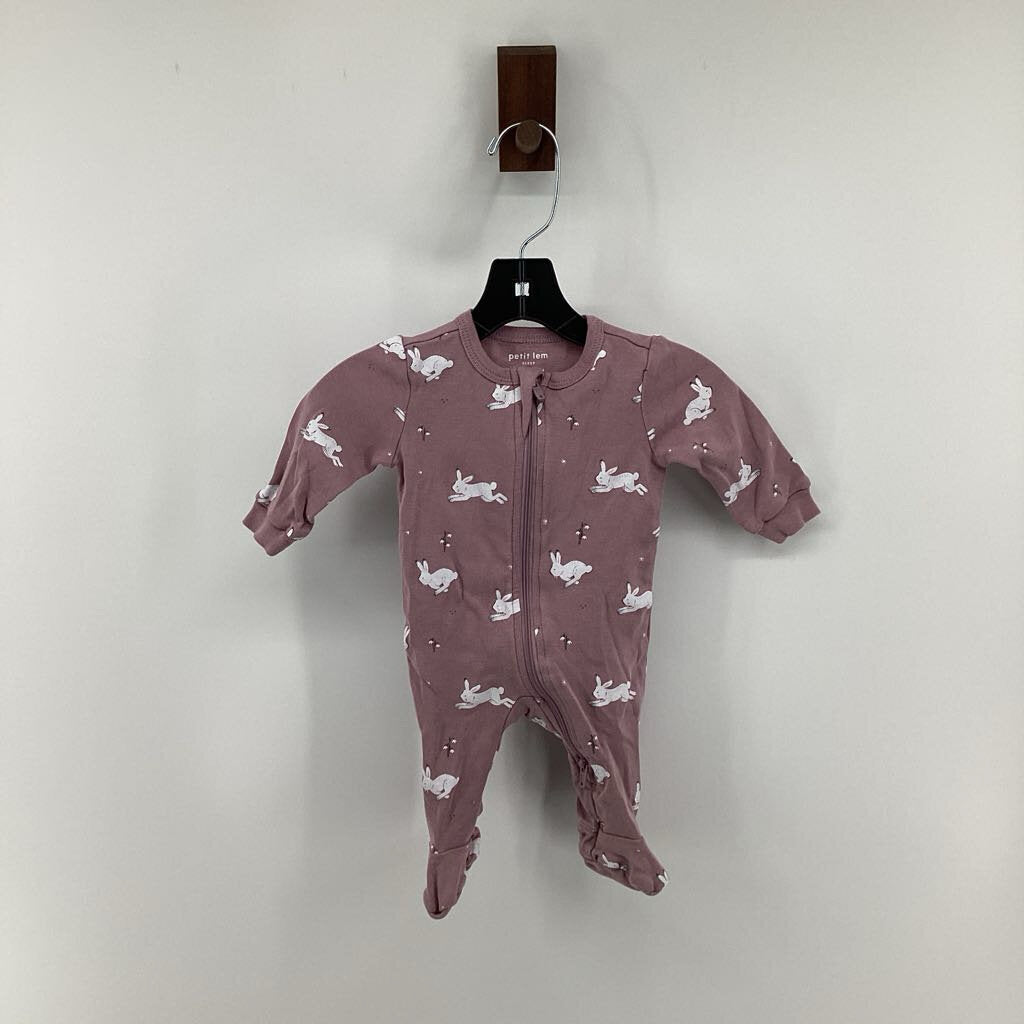 Newborn zip up sleeper