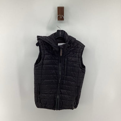 Puffer vest with hood