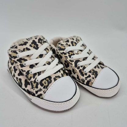 Leopard crib shoe