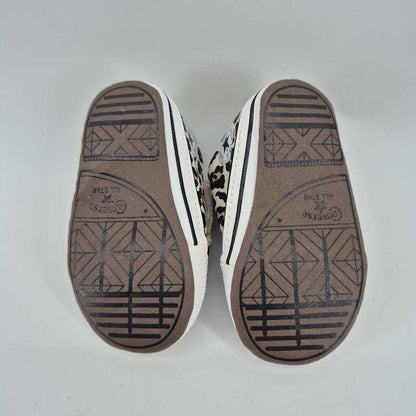 Leopard crib shoe