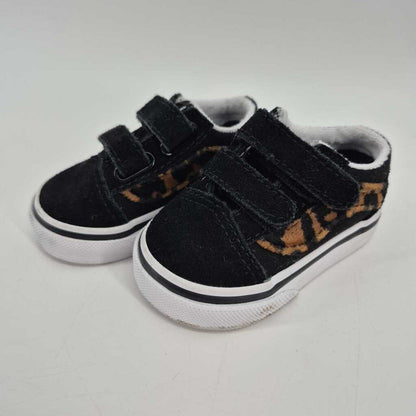 velcro sneaker