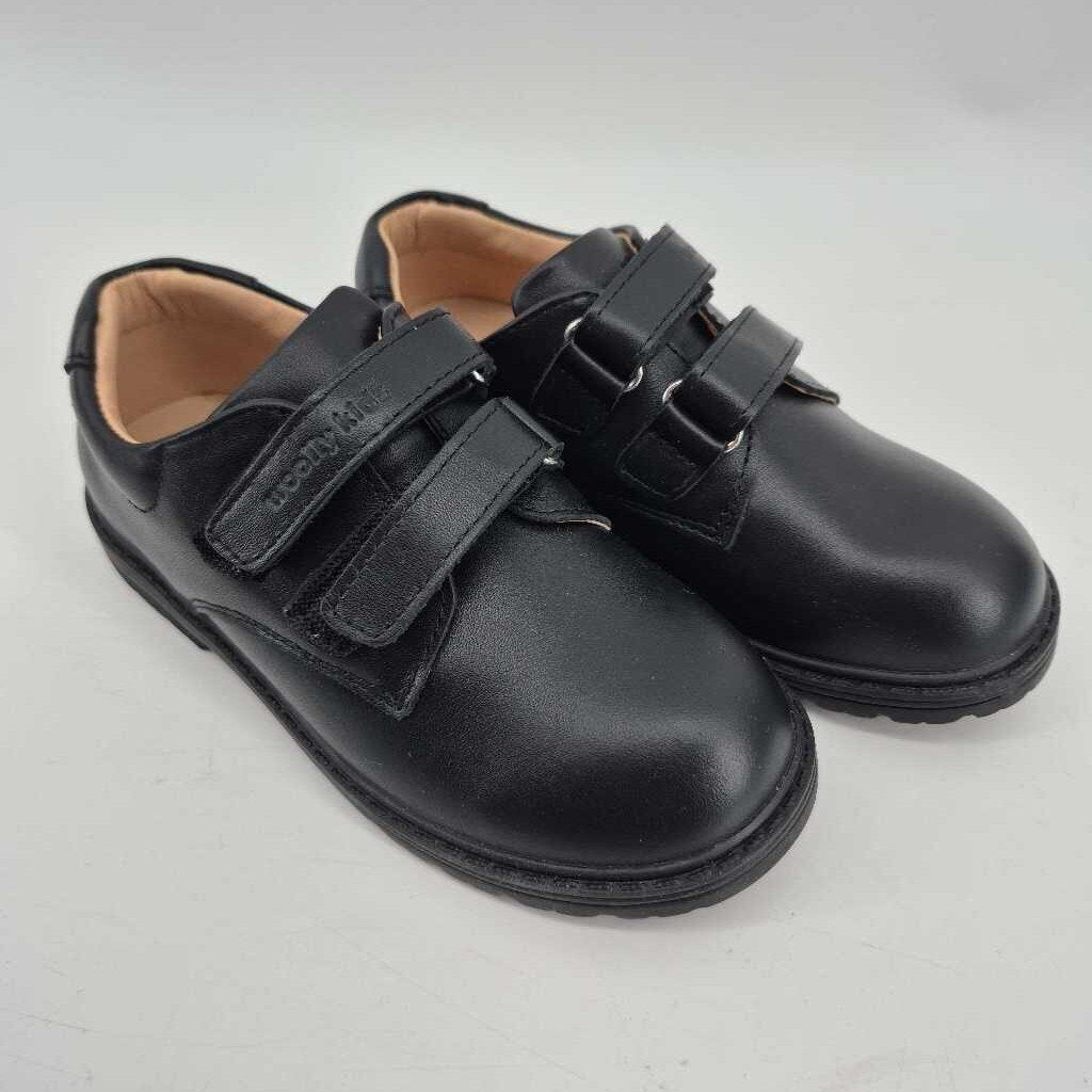 2 velcro straps